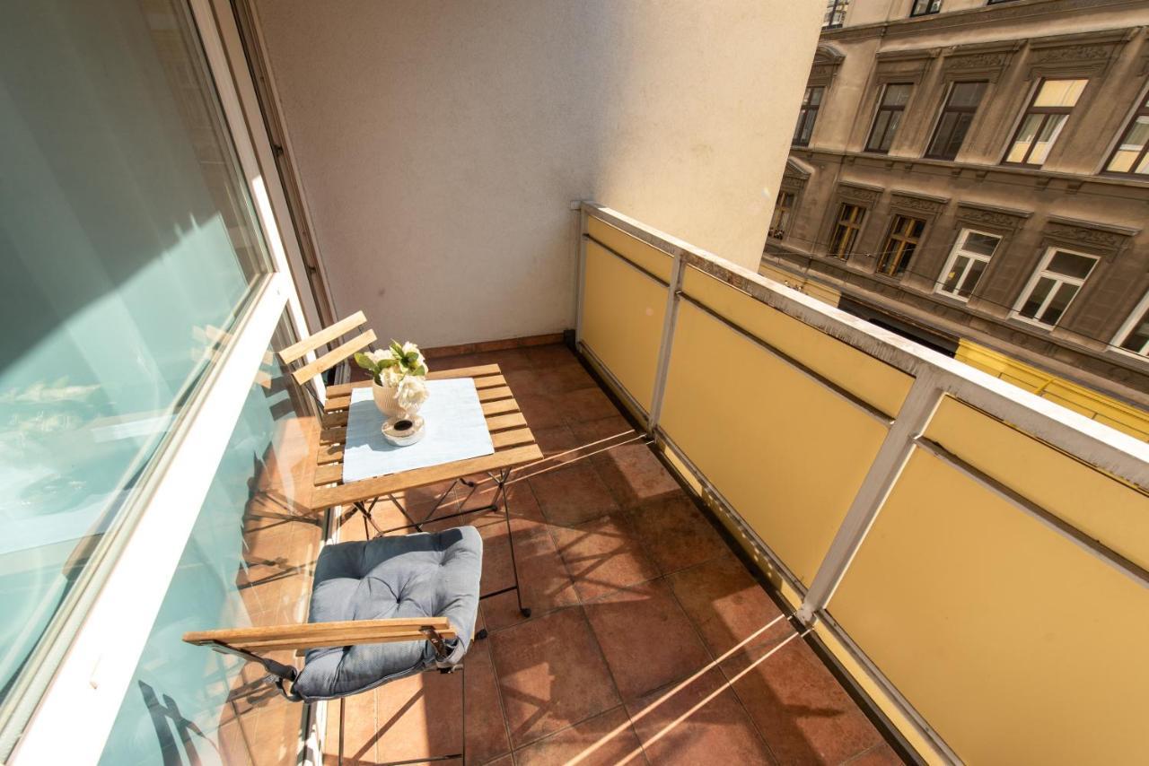 Vienna Lights Apartments - Burggasse Екстериор снимка
